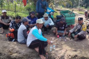 Polisi RW Polsek Lalan Sambang Daerah Kebakaran Hutan Serta Mensosialisasikan Serta Menghimbau Tentang Karhutla.