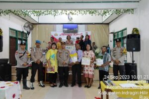 Polsek Tempuling Giat Minggu Kasih di GPDI
