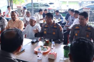 Jumat Curhat,Kapolres Inhil Sosialisasikan Pelayanan Call Center 110 Kepada Masyarakat