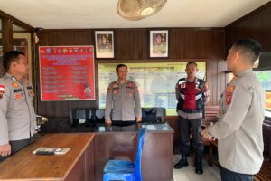Kapolres Kapuas Hulu Kontrol Penjagaan dan ruang tahanan antisipasi tahanan kabur dan sakit