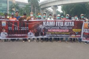 Kualisi Aktipis Muda Indonesia Membagikan 5000 masker dan 5000 Botol air mineral