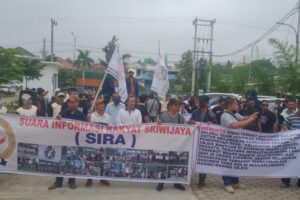 Sucofindo Cabang Palembang Lembaga SIRA Demo mengajak ratusan masa