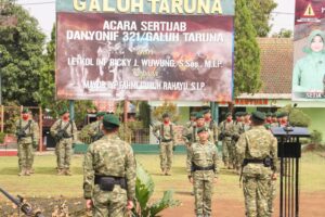 Serah Terima Jabatan Danyonif 321/Galuh Taruna : Wakapolres Majalengka Dukung Kepemimpinan Baru Mayor Inf Fahmi Guruh Rahayu