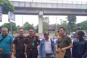 K-MAKI(KOMUNITAS Masyarakat Anti Korupsi Indonesia) Sumsel Mendesak Kejati Sumatra Selatan.