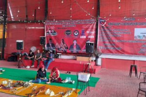 Pengobatan Gratis Bersama Drs. Saut Nathan Samosir, MBA, ( Ketua Komisi IV DPRD Kota Banjarmasin Secara Tradisional ( Eda Steven Lalung ), Gratis.