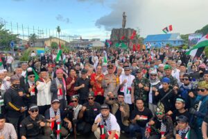 Aksi Damai dari lintas Etnis dan lintas Agama Bela Palestina di Kabupaten Melawi Berjalan Aman dan Terkendaki