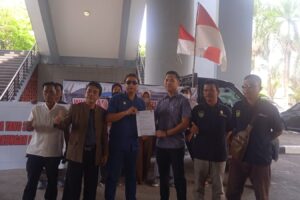 Terkait Adanya Permasalahan PT.BAU Ratusan LSM PSR ngeruduk kantor DPR Kota Palembang