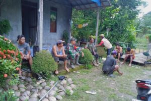 Mantapkan Kemanunggalan TNI-Rakyat Melalui Komunikasi Sosial Babinsa Kodim 1002/HST