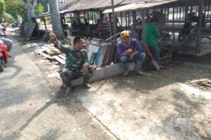 Jaga Hubungan Baik Dengan Warga Binaan, Babinsa Kodim 1002/HST Lakukan Komsos