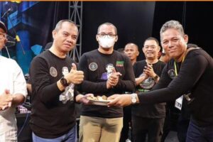 Cinta FORSA untuk RHOMA IRAMA dalam acara milad Forsa Kabupaten Barito Kuala ke 5.
