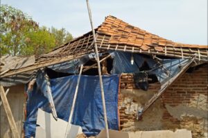 Memprihatinkan 5 Anak Yatim  Tempati Rumah Tidak Layak Huni