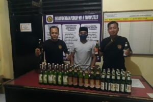 Gelar Operasi Miras Ilegal, Polsek Pandaan Berhasil Sita Puluhan Botol Miras Tanpa Izin Berbagai Merk