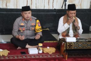 Polres Pasuruan Gelar Binrohtal Rutin Dan Santunan Anak Yatim