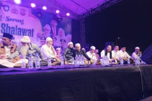 HUT Bhayangkara ke 78, Organisasi PW FRN CBP sukses Gelar Dzikir dan Sholawat Akbar di Banyuwagi