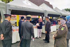 Gelar Bazar dan UMKM Polres Batola pada puncak peringatan Hari Bhayangkara ke-78 di Halaman Kantor Bupati Batola.