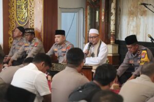 Kuatkan Iman Dan Taqwa Anggota Polri, Kapolres Pasuruan Gelar Binrohtal Dan Santunan Anak Yatim