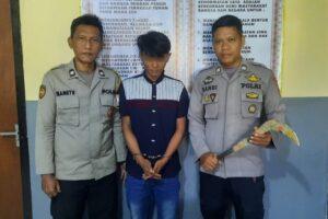 Antisipasi Gangguan Kamtibmas, Polsek Puspo Amankan Pelaku Pembawa Senjata Tajam