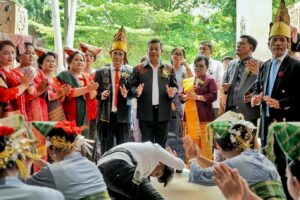 Bupati Simalungun Hadiri Pesta Pembangunan Gedung Sekolah Minggu GKPS Pintu Air Simalingkar Resort Medan Selatan