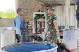 Babinsa Nogosari Sambangi Pelaku UMKM Desa Pulutan