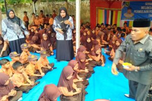 Peusejuk Murid Baru Masuk Siswa Siswi SD Negeri Kuta Gara