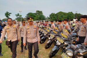 Kapolres Metro Tangerang Kota Cek Kesiapan Kendaraan Dinas dan Alsus Hadapi Pilkada 2024