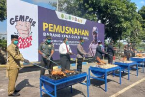 Dandim 0819 Dukung pemberantasan dan Pemusnahan Barang Kena Cukai Ilegal di Pasuruan
