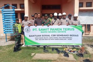 PT.SPT Salurkan Bantuan Beras di Tiga Desa di Kecamatan Sultan Daulat