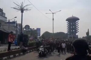 Rusuh Peserta Karnaval HUT Ke 79 Memperingati Kemerdekaan RI , Di Kota Cilegon