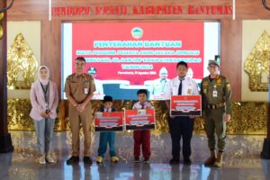 Ribuan Siswa Banyumas Terima Bantuan Pendidikan