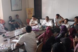Rapat Undangan PKL Jalan Lingkar Selatan( KM1-3) Di Aula Satpol PP Kota Cilegon