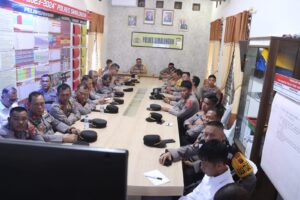 Kapolres Simalungun AKBP Choky Sentosa Meliala Ikuti Arahan Kapolda Sumut Terkait Anev Operasi HATRA TOBA 2024 Secara Virtual