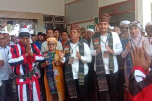 Lanjutkan 2 Periode RHS-AZI Resmi mendaftar kan Diri Ke KPUD Simalungun Di Dampingi Ribuan Masa