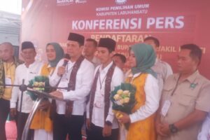 Faizal Amri Siregar – Raja Fatahillah Resmi Daftar Ke KPU.