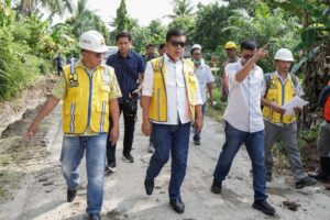 Bupati Simalungun Tinjau Pembangunan Jalan Di Kecamatan Jawa Maraja Bah Jambi