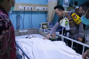 Kapolres Tangsel, Jenguk Anak Korban Laka Lantas, Perkara Naik Ke Tahap Penyidikan