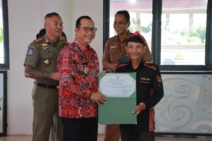 Ciptakan Keamanan, Ketentraman, Ketertiban Umum Dan Perlindungan Masyarakat Bupati Bengkayang Merangkul Para Kepala Benua.