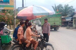 Polsek Serbalawan Gelar Patroli dan Pengamanan Akhir Pekan, Pastikan Situasi Aman dan Lancar di Wilayah Hukum Kecamatan Dolok Batunanggar