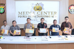 Polisi Ungkap Fakta Pasutri Meninggal Dunia dengan Luka Tusuk di Cipondoh