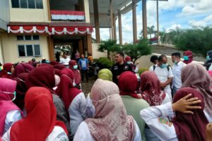 Ratusan Nakes Kota Subulussalam Audiensi Dengan DPRK Didampingi YARA”