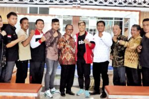 Plt Bupati Simalungun Berangkatan Atlet MMA Bertarung Ke Cina