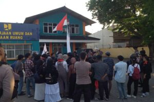 Gelar Aksi,Depan Gedung PUPR ,Tuntutan Ikatan Mahasiswa Cilegon(IMC) Terhadap Perbaikan Jalan Lingkar Selatan Kota Cilegon
