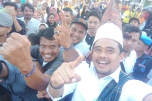 Ribuan Masyarakat Simalungun Menghadiri Kampanye Akbar Cabup RHS-AZI Dan Cagub Bobby-Surya Di Lapangan Rambung Merah Kabupaten Simalungun
