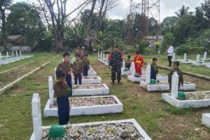 Babinsa Pimpin Expedisi Mengenang Jasa Pahlawan di Batu Benawa