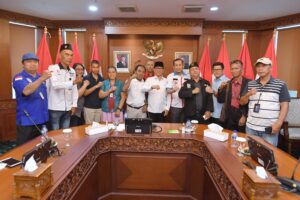 Ribuan Wartawan-LSM Klarifikasi Pernyataan Kontroversial Mendes PDT Yandri Susanto: Sinergi Pembangunan