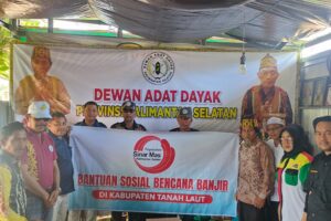 Ketua DAD prov. Kalsel Kordinir Penyerahan Paket sembako Yang terdampak Banjir.