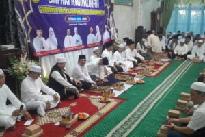 Safari Ramadhan Gubernur Kalsel ( Yang Di Wakili Wagub, Hasnuriyadi ) Dan Walikota Banjarmasin Di Mesjid Nurul Janah Banjarmasin.