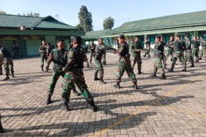 Prajurit Kodim 1002/HST Latihan Bela Diri Taktis untuk Hadapi Berbagai Ancaman