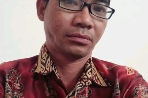 Dadang Arianto ST Lurah Kuala Kuayan. Pasar Minggu Belum Di Tempati Karena Belum Ada Serah Terima.