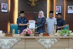 Wakil Bupati Batola Sampaikan Rancangan APBD 2026