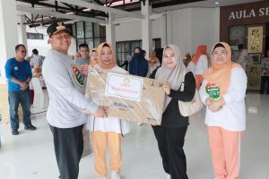 Senam Bersama Meriahkan HUT Ke-26 DWP Barito Kuala.